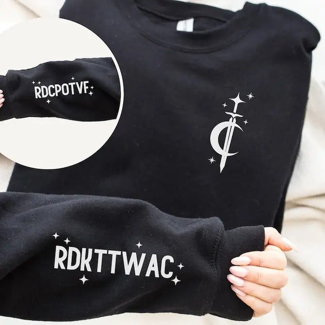 2 Slide Design, Ruhn Danaan Shirt, Officially Licensed Crescent City, Crown Prince of the Valbaran Fae, Knew three things with Absolute Certainty Hoodie