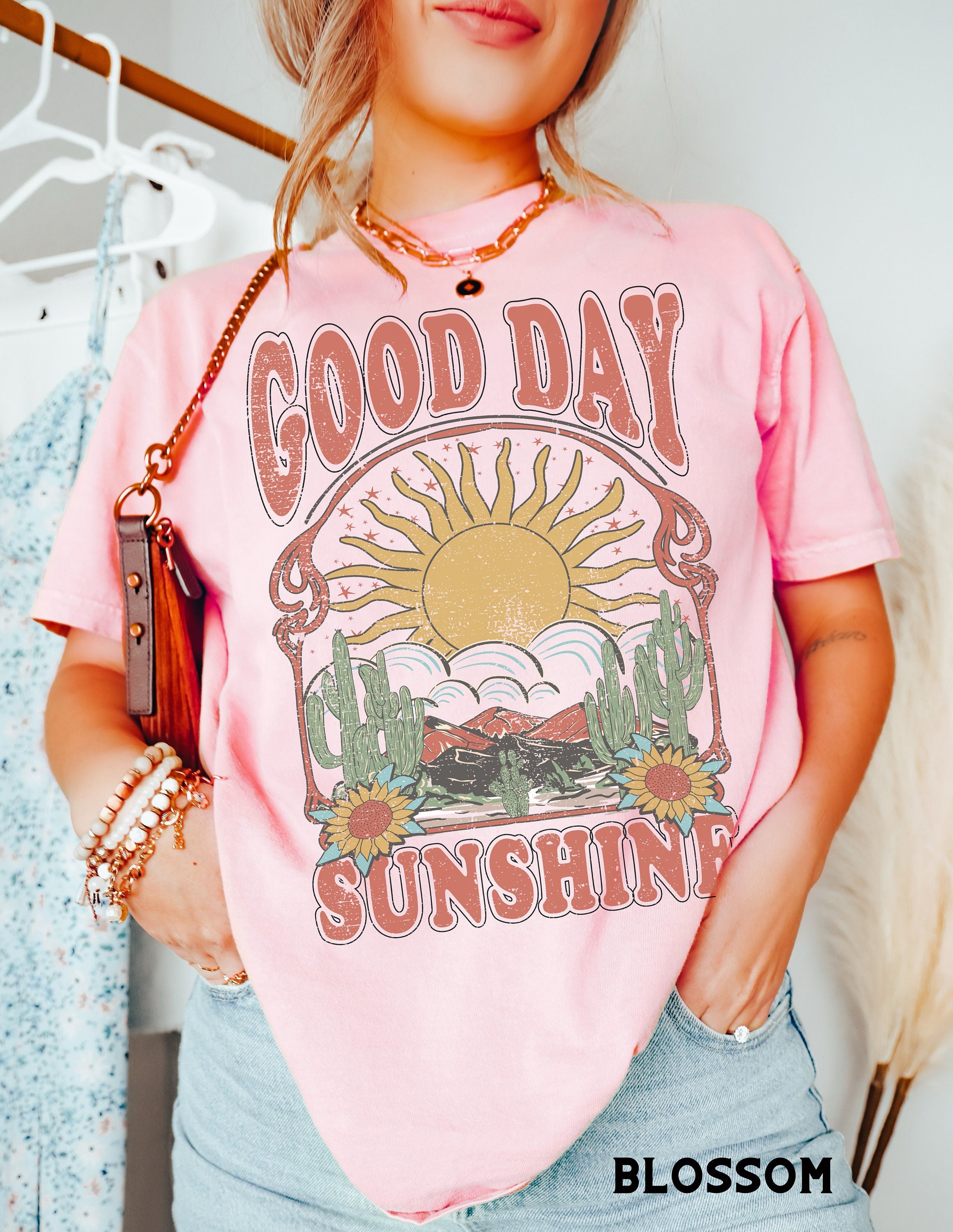 Good Day Sunshine Tee Comfort Colors Tee Sun Sun Boho Tee Retro 70s Hippie Oversized Tee (5)