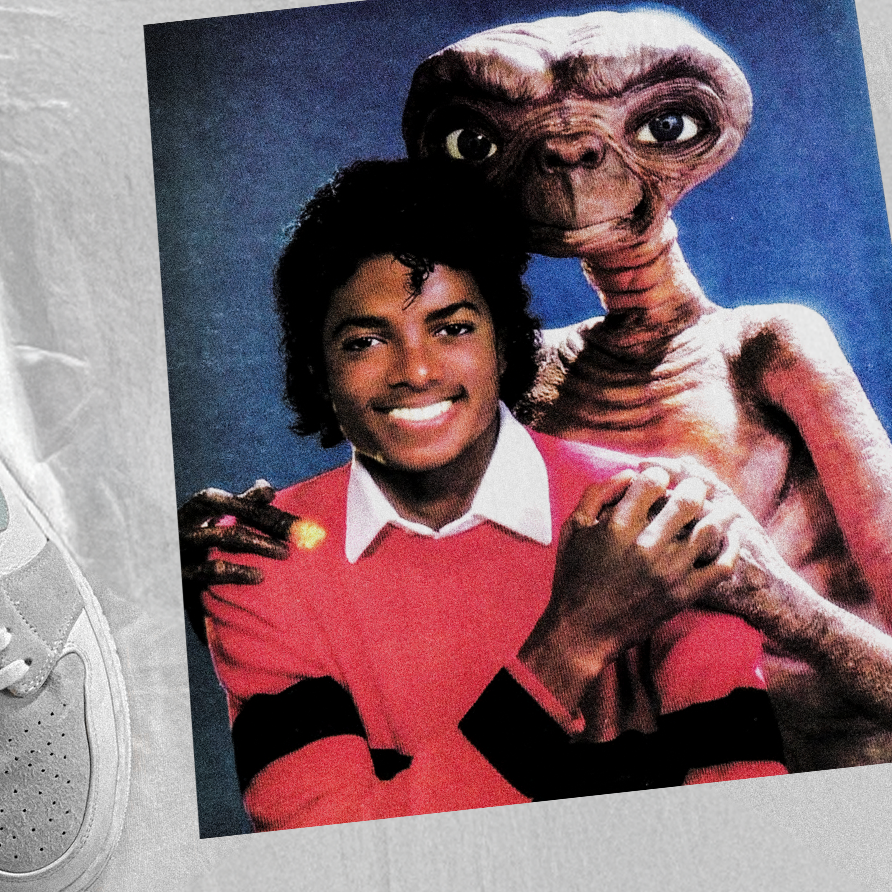 90s 'MICHEAL AND ET' HEAVYWEIGHT WHITE T-SHIRT Hoodie, Sweatshirt | CiraTrend.com (Image 2)
