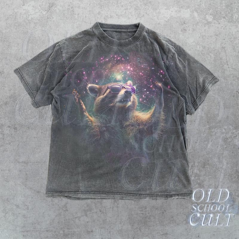 Alpha Raccoon In Space Vintage 90s Style Shirt, Retro Raccoon Cool Galaxy T-Shirt, Trash Panda Lovers, Unisex Adult Funny...