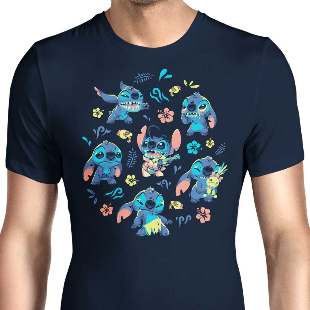 An Alien's Day - Men's Apparel T-Shirts, Hoodie, Sweatshirt | CiraTrend.com (Image 1)