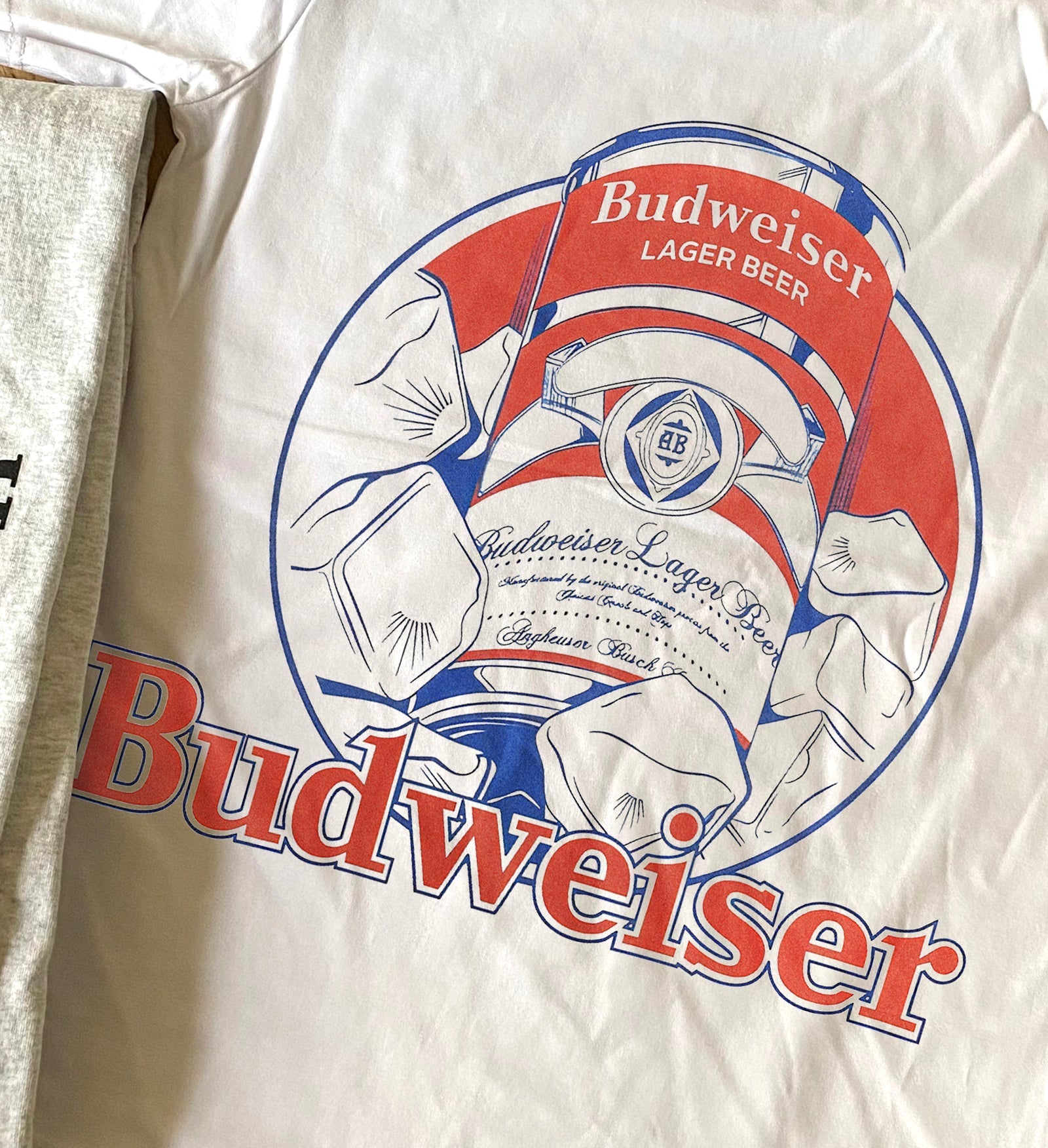 BUDWEISER KING OF BEERS HEAVYWEIGHT WHITE T-SHIRT Hoodie, Sweatshirt | CiraTrend.com (Image 2)