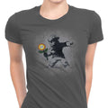 Banksy Flower - Women's Apparel T-Shirts, Hoodie, Sweatshirt | CiraTrend.com (Image 1)