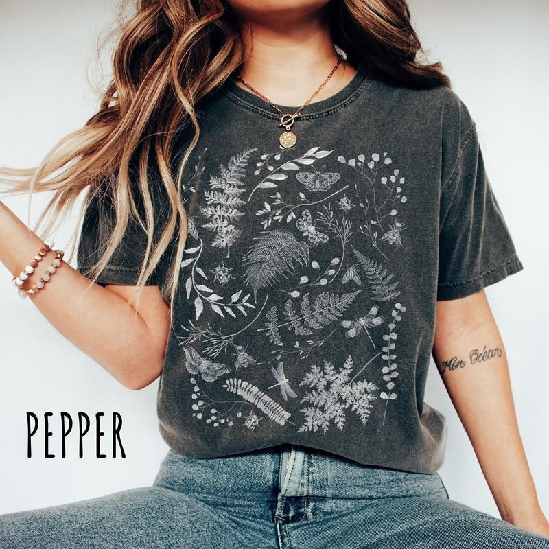 Botanicals, Butterflies & Bees Cottagecore Shirt, Aesthetic Tshirt, Boho T-Shirt, Vintage T Shirt Hoodie, Sweatshirt