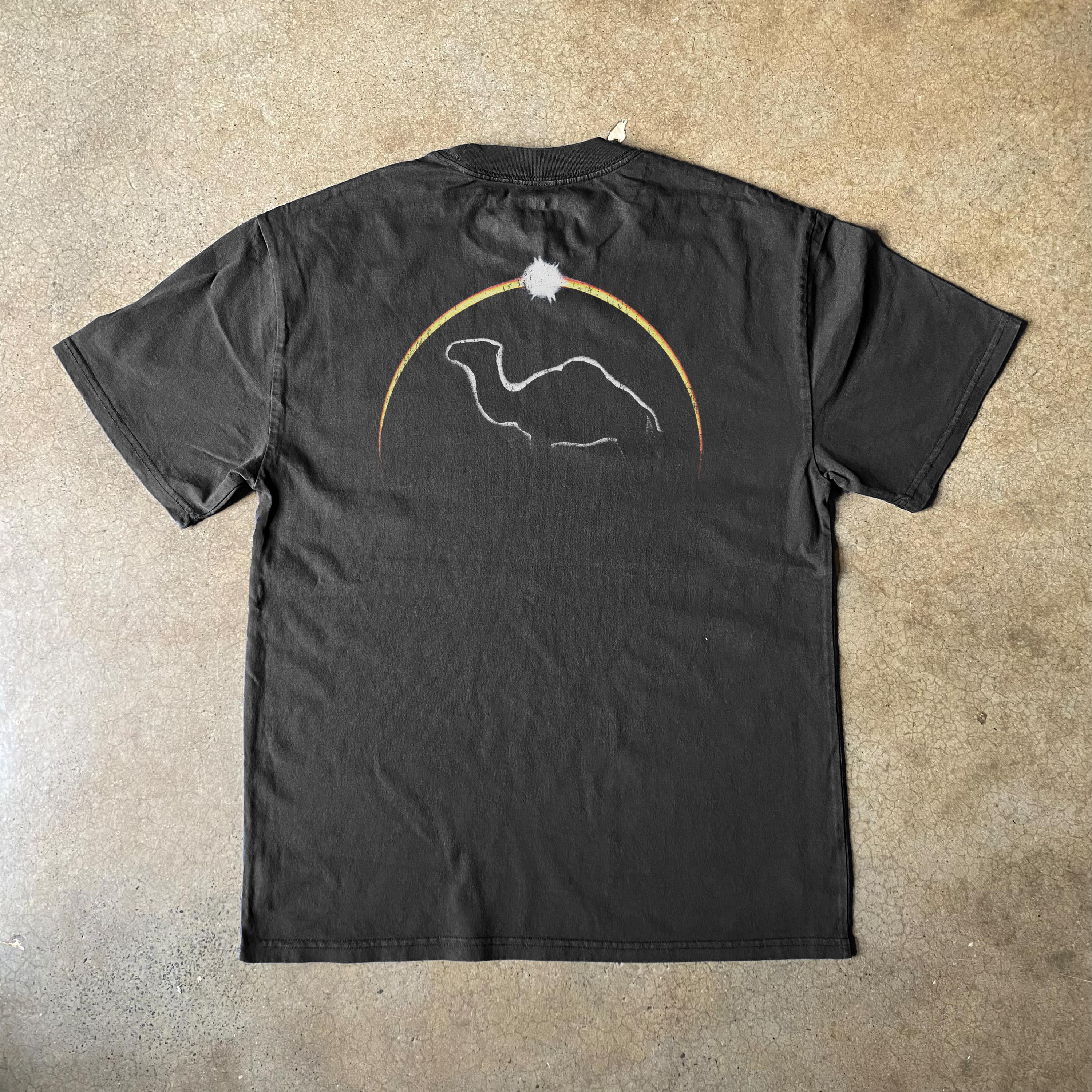 VINTAGE 1990 CAMEL POCKET GRAPHIC HEAVYWEIGHT BLACK T-SHIRT Hoodie, Sweatshirt | CiraTrend.com (Image 2)