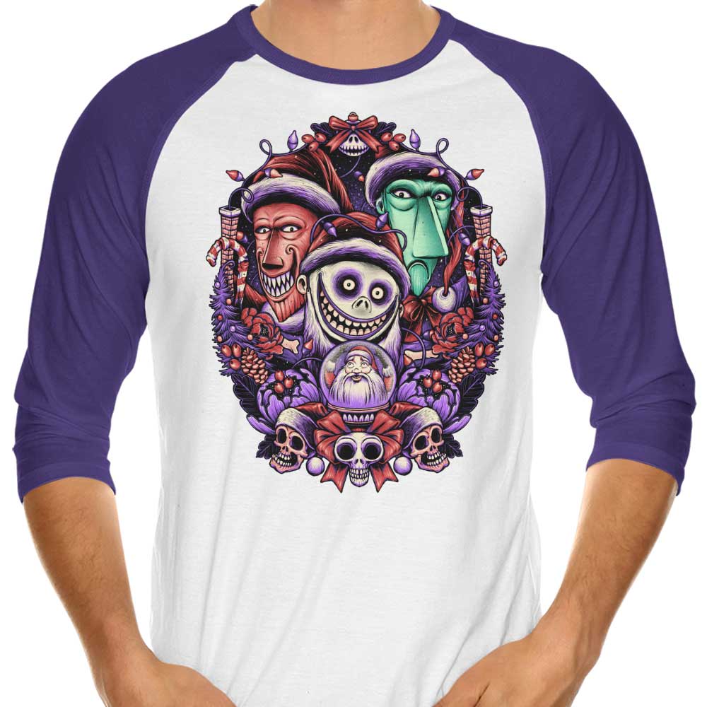 Christmas Mischief - 3/4 Sleeve Raglan T-Shirt Hoodie, Sweatshirt | CiraTrend.com (Image 1)