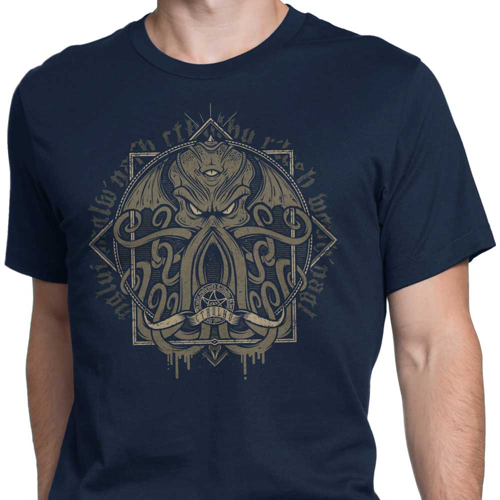 Cthulhumicon - Men's Apparel T-Shirts, Hoodie, Sweatshirt | CiraTrend.com (Image 4)
