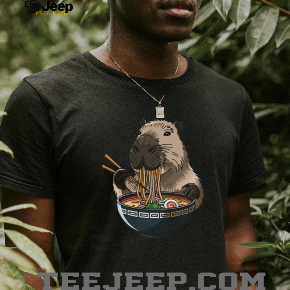 Cute Capybara Eating Ramen Noodles Japanese Style T Shirt