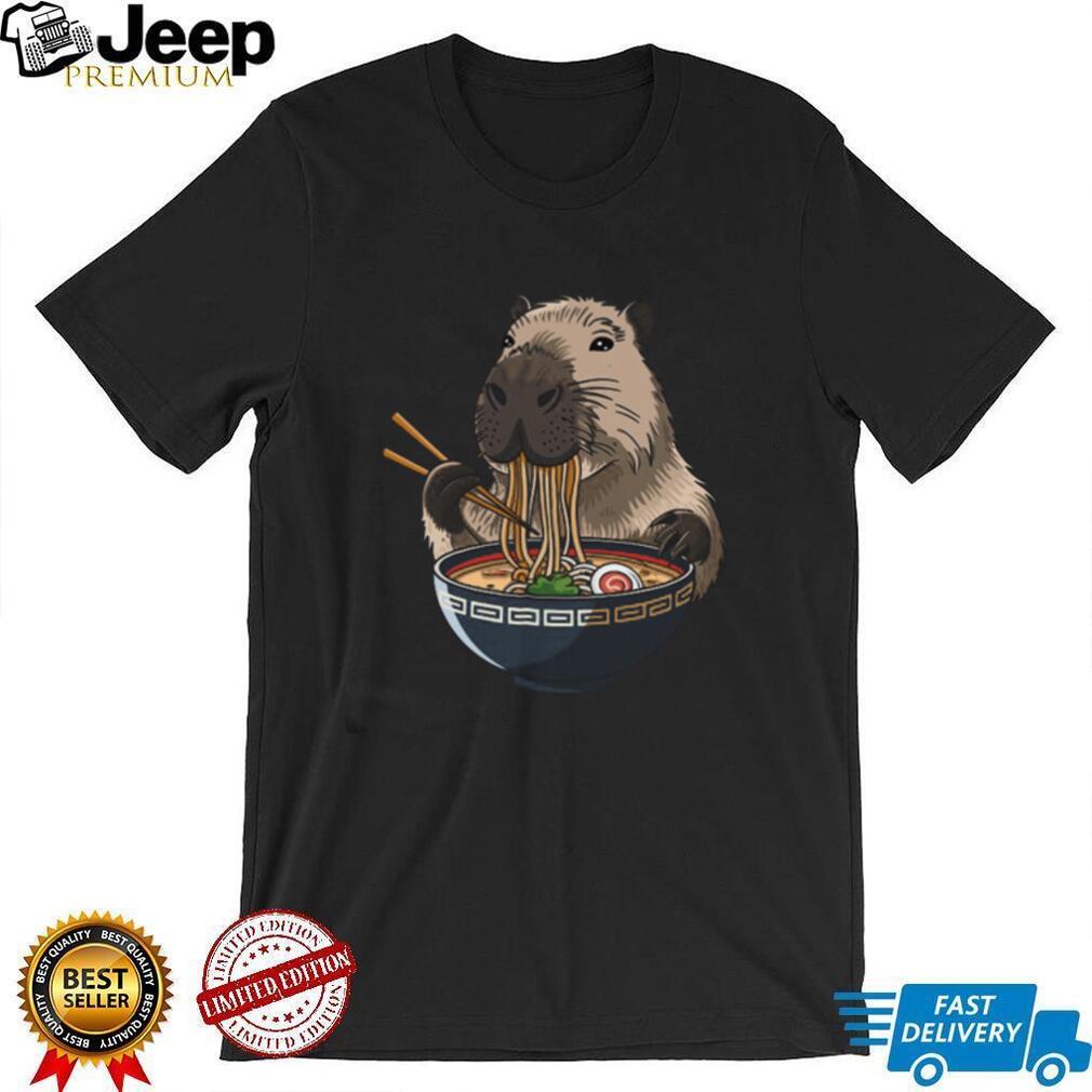 Cute Capybara Eating Ramen Noodles Japanese Style T Shirt
