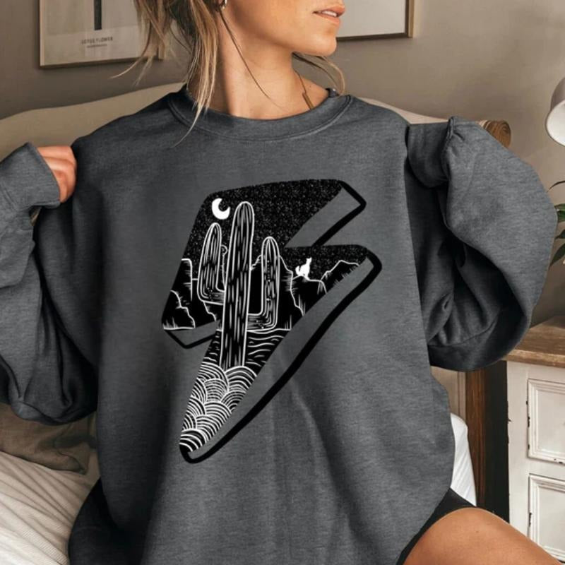 Desert Bolt Sweatshirt, Crewneck Graphic SweatShirt, cowgirl outfits, western outfit women, western tops, western tops,...