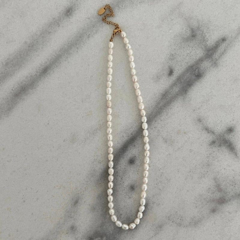 EVERYDAY PEARL NECKLACE T-Shirts, Hoodie, Sweatshirt | CiraTrend.com