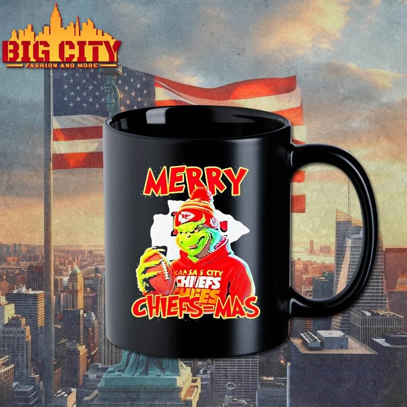 Grinch Holding Football Kansas City Chiefs Merry Chiefsmas Shirt