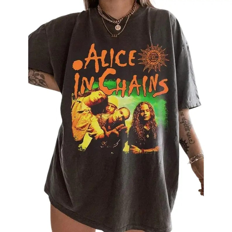 Hot Alice In Chains Band Member Unisex T-shirt, Retro Alice In Chains Graphic Tee, Gift For Him Her, Music Tour Shirt...
