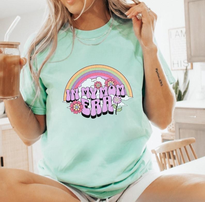 In My Mom Era, Flower Mama Shirt, Retro Mama Shirt, Mother's Day Shirt, Mom's Garden Shirt, Vintage Mom Shirt, Mom...