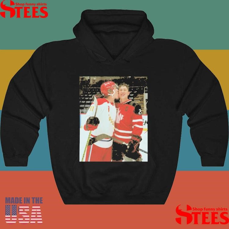 Ilya Rozanov Licks Shane Hollander T-shirt