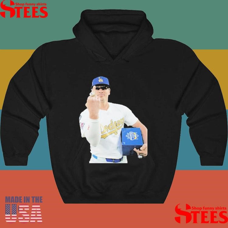Los Angeles Dodgers Kike Hernandez Ring Middle Finger Shirts