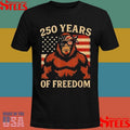 Patriotic Squatchin’ For Freedom 250 Years Strong T-shirt