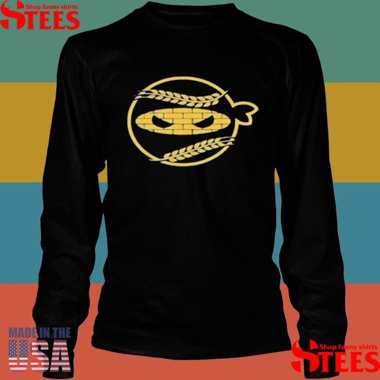 Pitching Ninja Milwaukee Brewers Baseball T-shirt