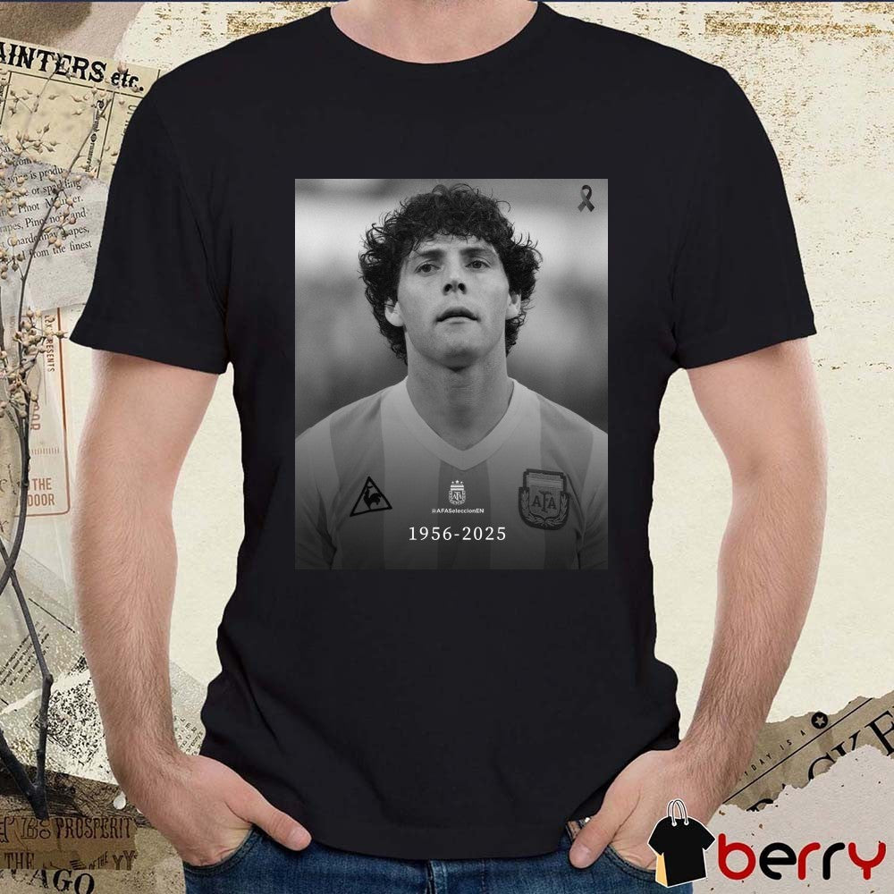 The Argentine Football Association deeply mourns the passing of Miguel Ángel Russo 1956 – 2025 Poster t-shirt
