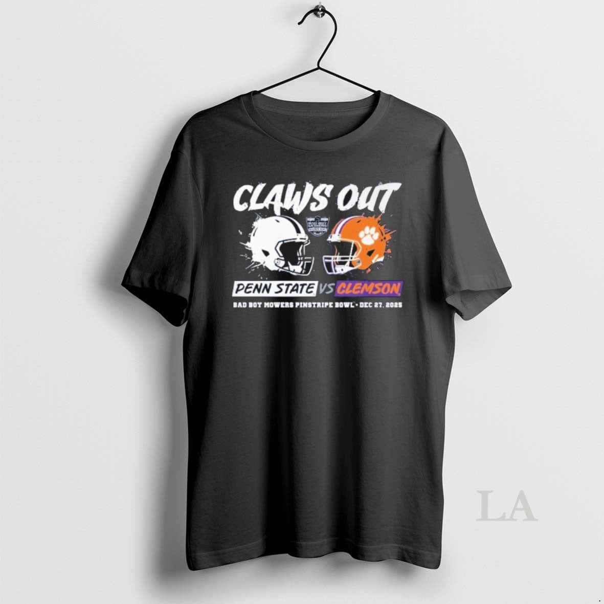 Original Penn State Vs Clemson 2025 Pinstripe Bowl Claws Out Dueling Helmets T-Shirts, Hoodie, Sweatshirt | CiraTrend.com