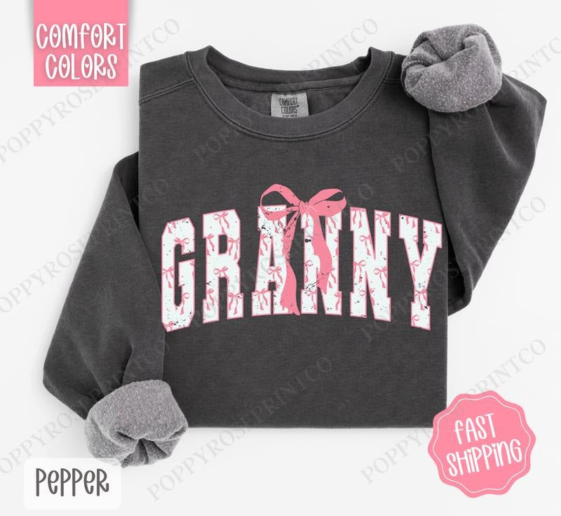Pink Granny Bow Comfort Colors Sweatshirt, Women's Crewneck, Cute Women's Sweater T-Shirts, Hoodie | CiraTrend.com
