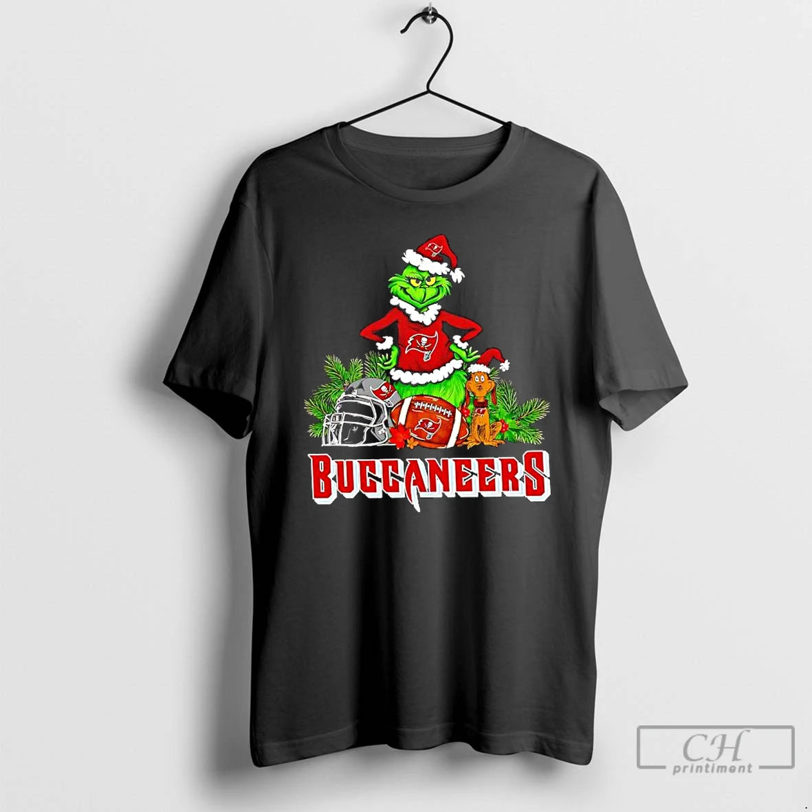Premium The Grinch And Max Tampa Bay Buccaneers Christmas Helmet Items T-Shirts, Hoodie, Sweatshirt | CiraTrend.com
