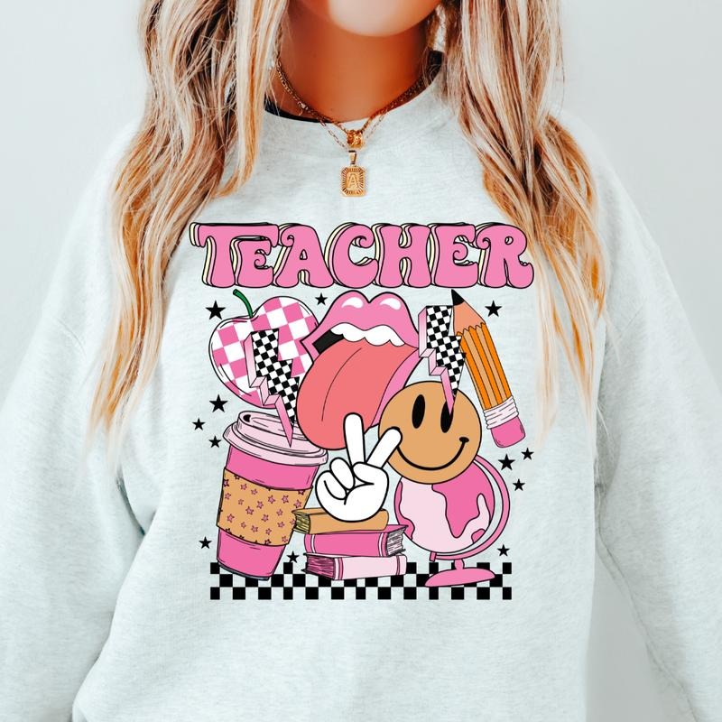 RETRO TEACHER SWEATSHIRT (CASUAL SWEATSHIRT FOR TEACHERS, RETRO GROOVY UNISEX CREWNECK) Cotton Comfort T-Shirts, Hoodie