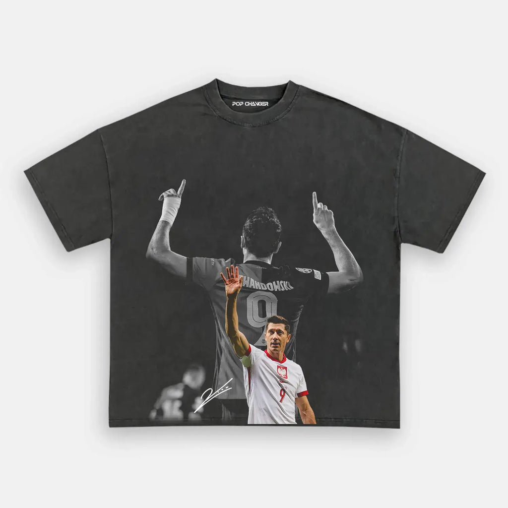 Robert Lewandowski V1 TEE Hoodie, Sweatshirt | CiraTrend.com (Image 3)