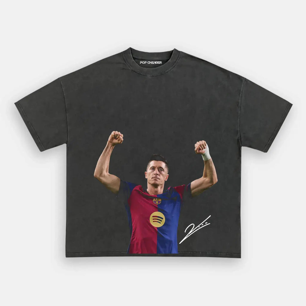 Robert Lewandowski V2 TEE Hoodie, Sweatshirt | CiraTrend.com (Image 3)