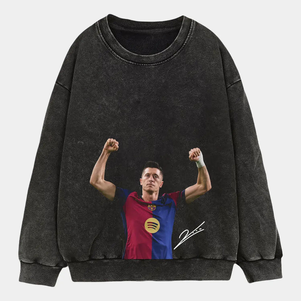 Robert Lewandowski V2 TEE Hoodie, Sweatshirt | CiraTrend.com (Image 4)