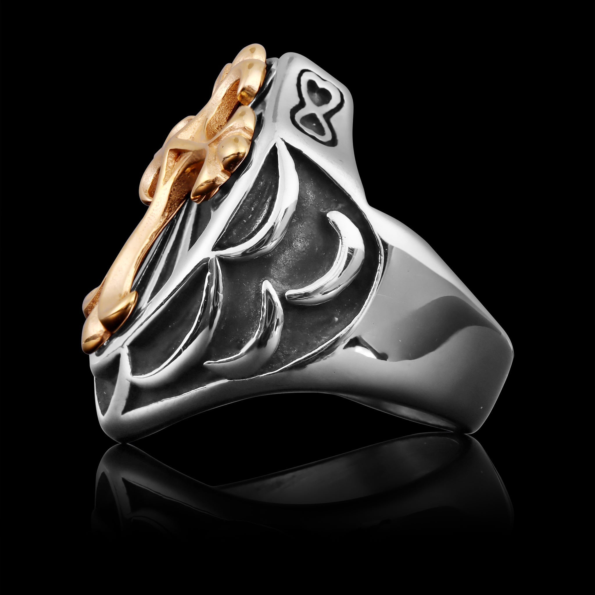 18K Gold Steel Cross On Shield Signet Ring T-Shirts, Hoodie, Sweatshirt | CiraTrend.com (Image 2)