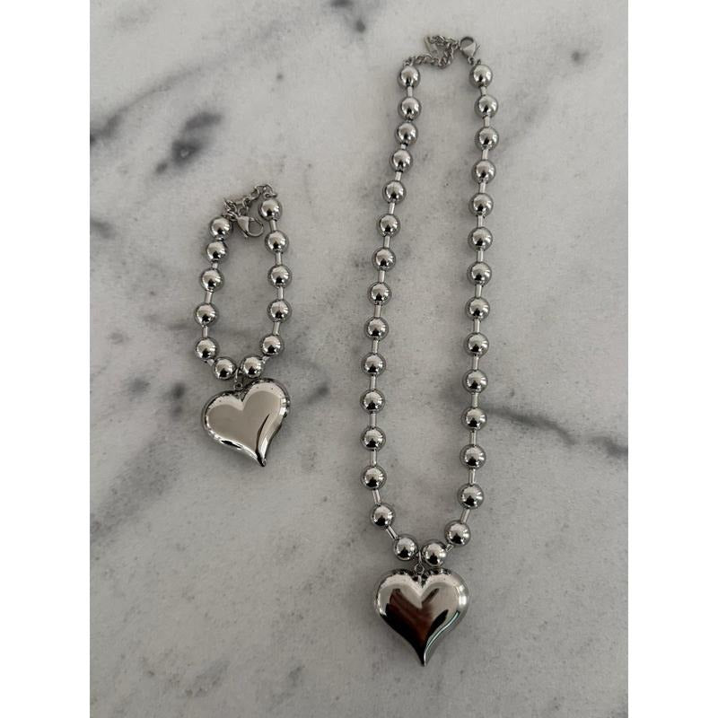 SILVER BUBBLE HEART BRACELET T-Shirts, Hoodie, Sweatshirt | CiraTrend.com
