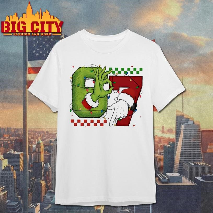 Six Seven 6 7 Christmas Shirt, Trendy Christmas Meme Viral Checkered Xmas Humour