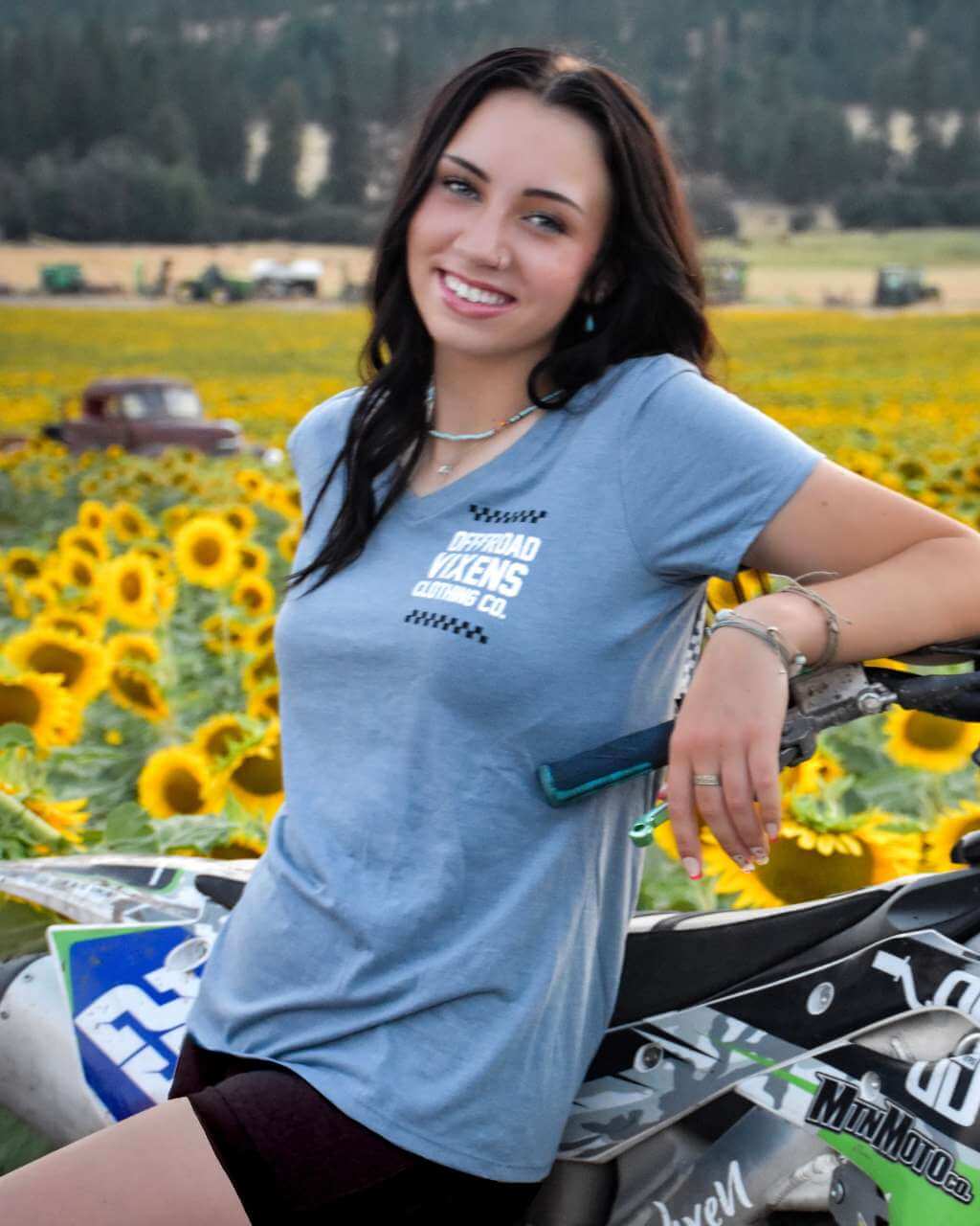 Bandana Ladies V Neck Tee Hoodie, Sweatshirt | CiraTrend.com (Image 3)