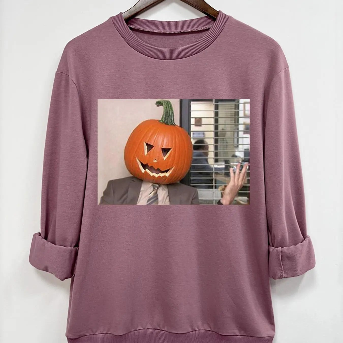 Women's Halloween Themed Graphic Round Neck Sweatshirt, Casual Long Sleeve Pullover, Women's Top for Fall & Winter...