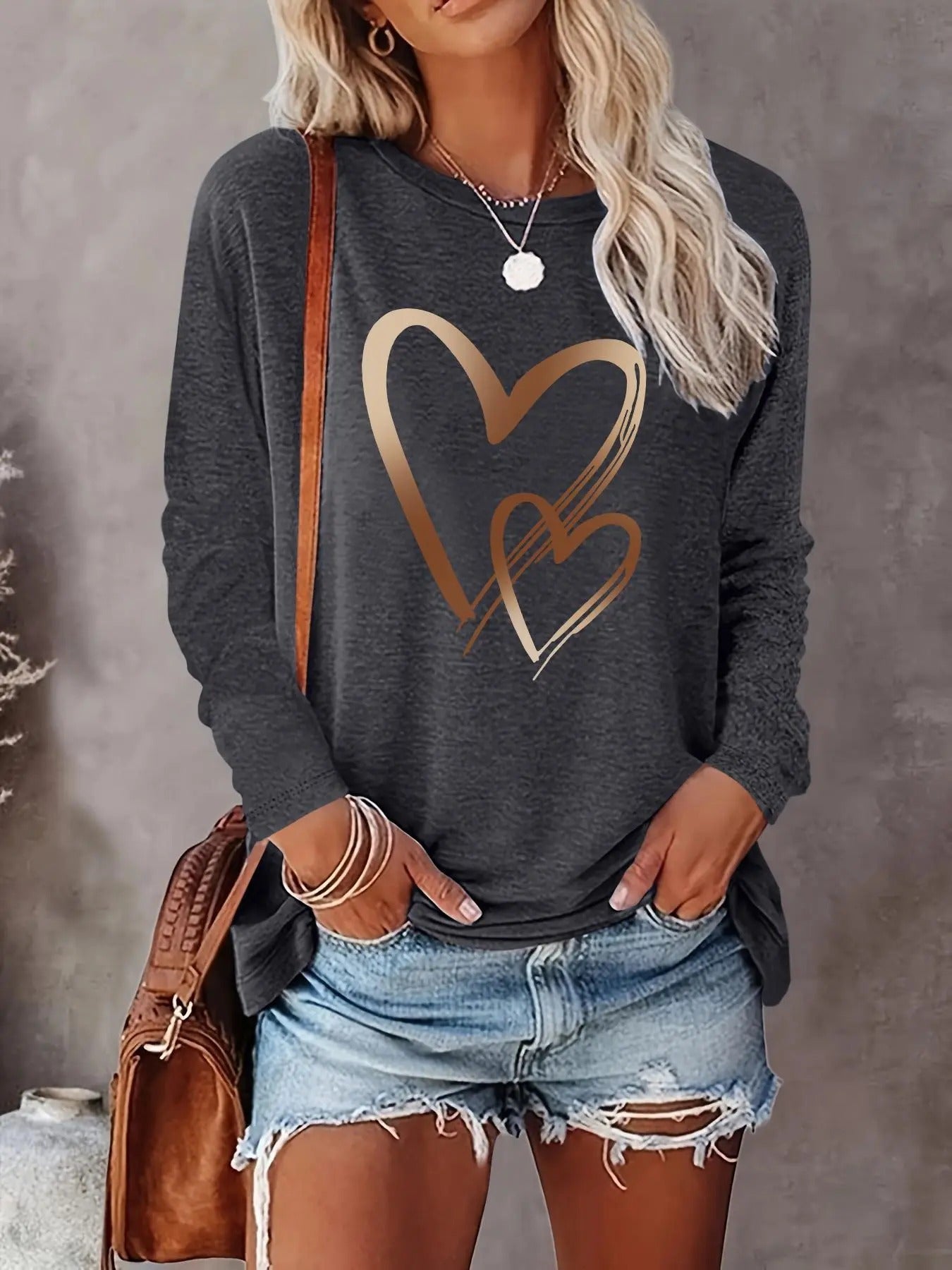 Women's Heart Print Round Neck T-shirt, Casual Long Sleeve Crew Neck Tee for Fall & Winter, Women's Clothes for Daily...