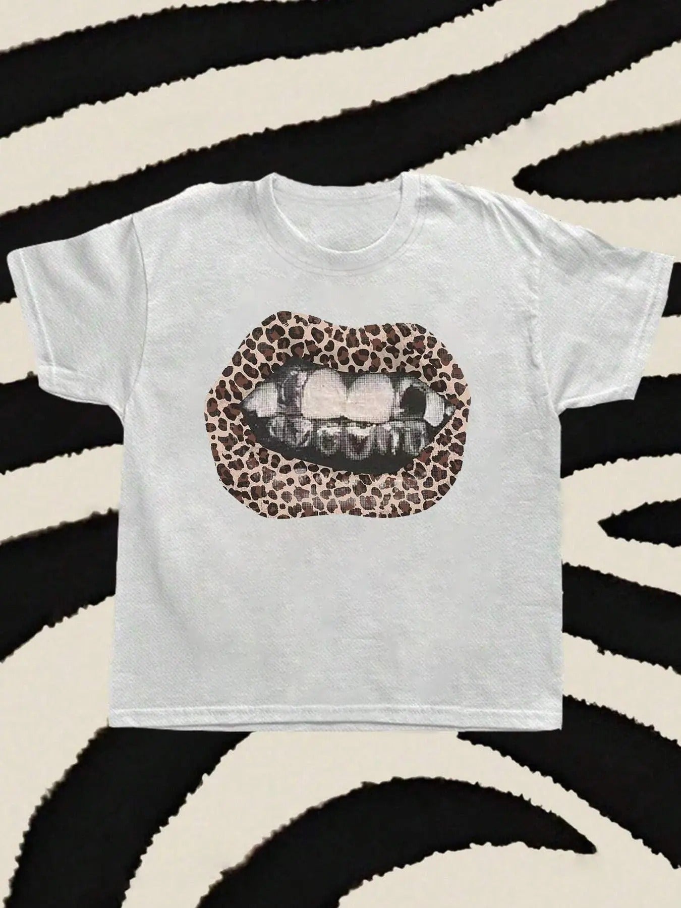 Women's Leopard Mouth Print  Round Neck Tee, Fashion Casual Short Sleeve T-shirt for Daily Wear, Ladies Summer Clothes...