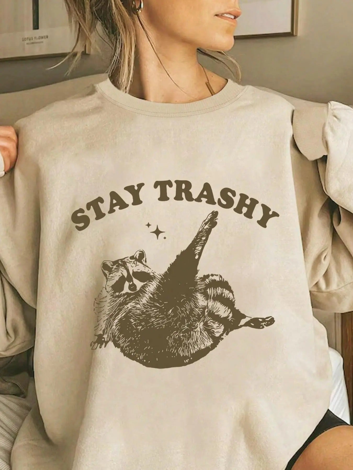 Women's Letter & Raccoon Print Drop Shoulder Sweatshirt, Casual Long Sleeve Round Neck Pullover for Fall & Winter,...