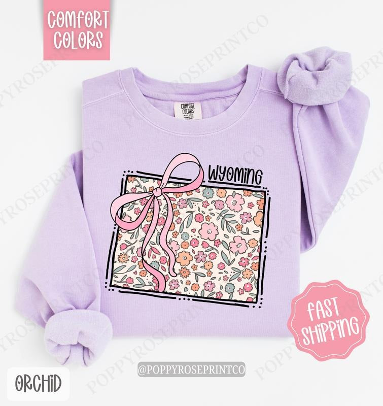 Wyoming Floral Bow Comfort Colors Sweatshirt, Cute Trendy State Coquette Pullover T-Shirts, Hoodie | CiraTrend.com