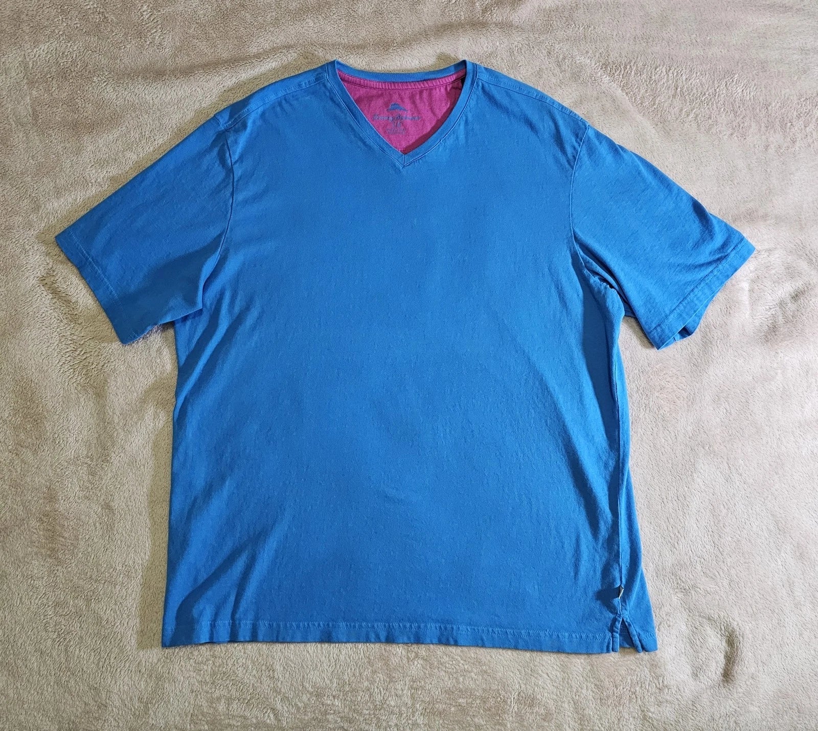 Tommy Bahama Men's L Blue Pink Marlin Logo T-Shirt Cotton Short Sleeve V-Neck
