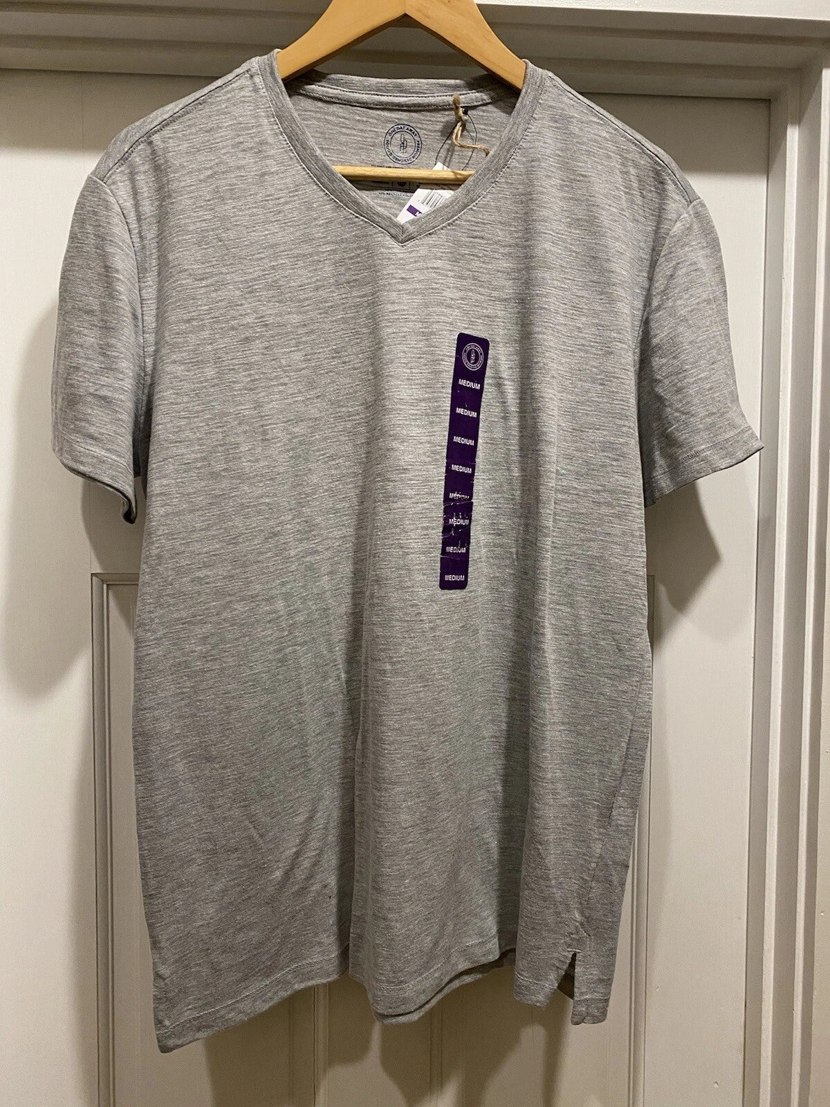 Mens Medium One Day Away V-neck Gray Short Sleeve Shirt M