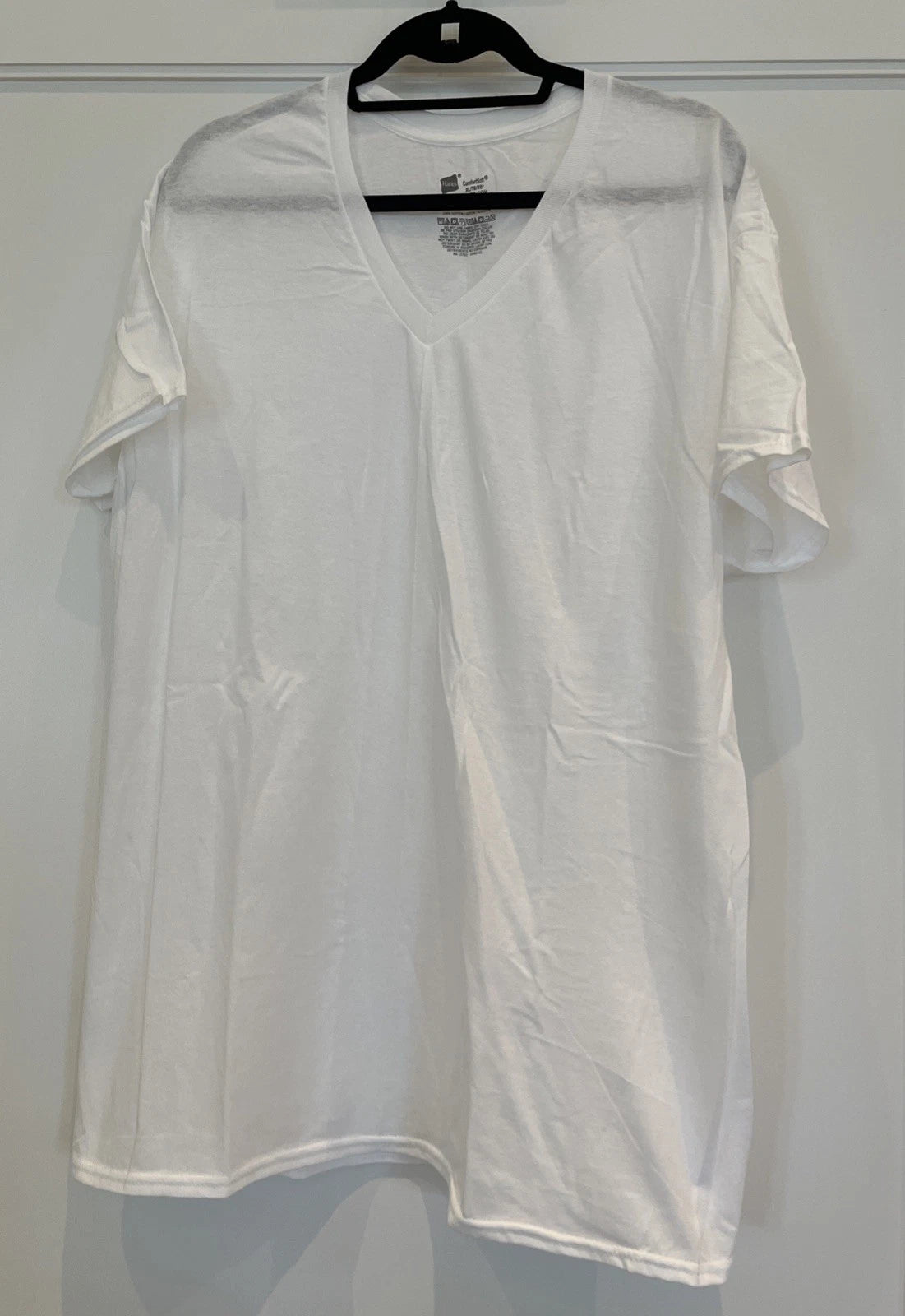 3 Pack - Hanes Comfort Soft Men's Tagless V-Neck Men's T-shirt Size XL White