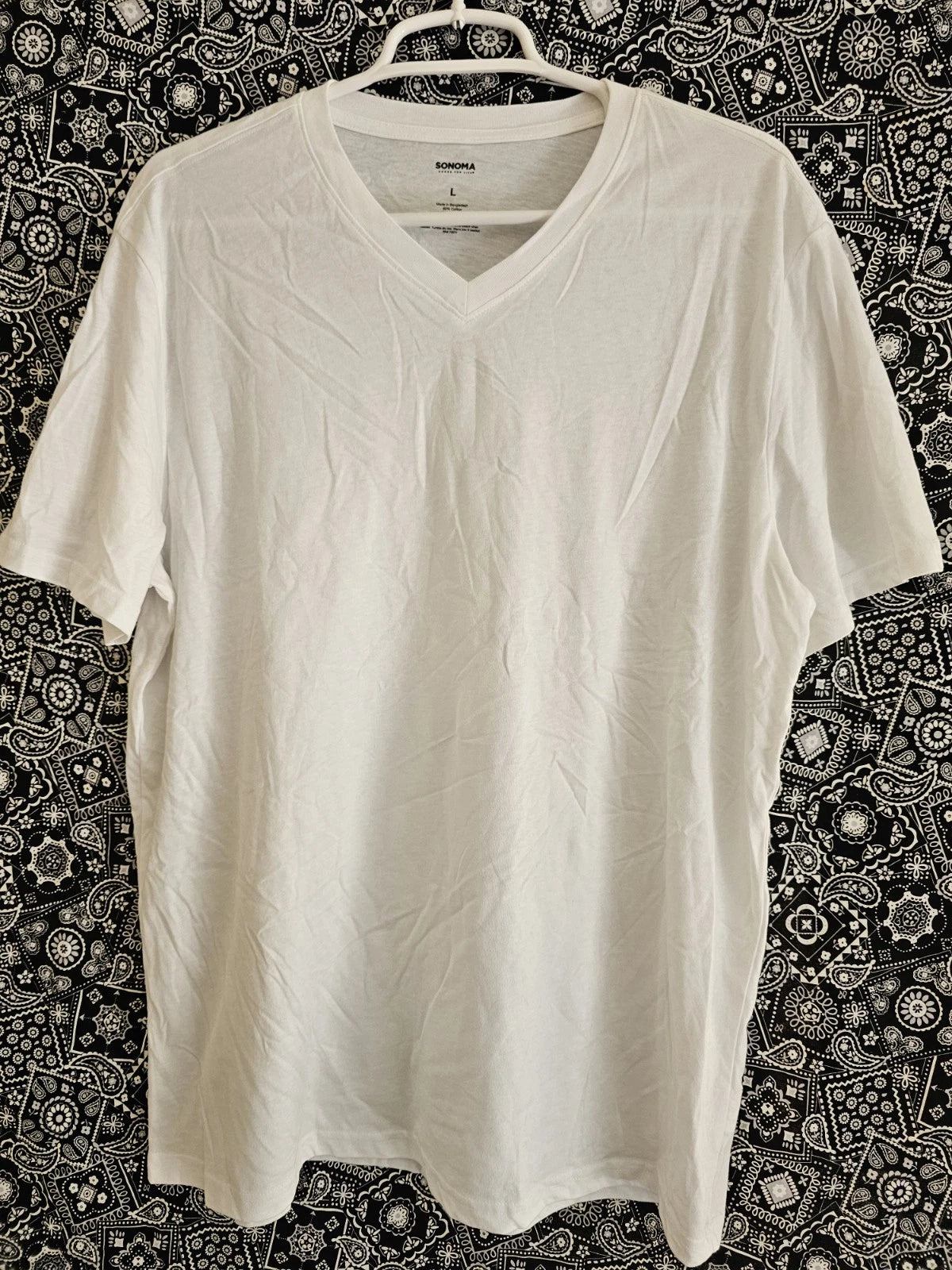 SONOMA MENS WHITE SOLID VNECK TSHIRT SIZE MEDIUM