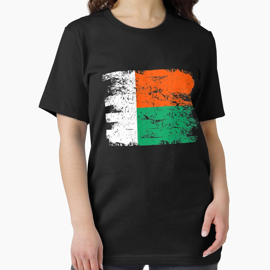 Madagascar Shirt Gift Country Flag Patriotic Travel Africa Light by threadsmonkey