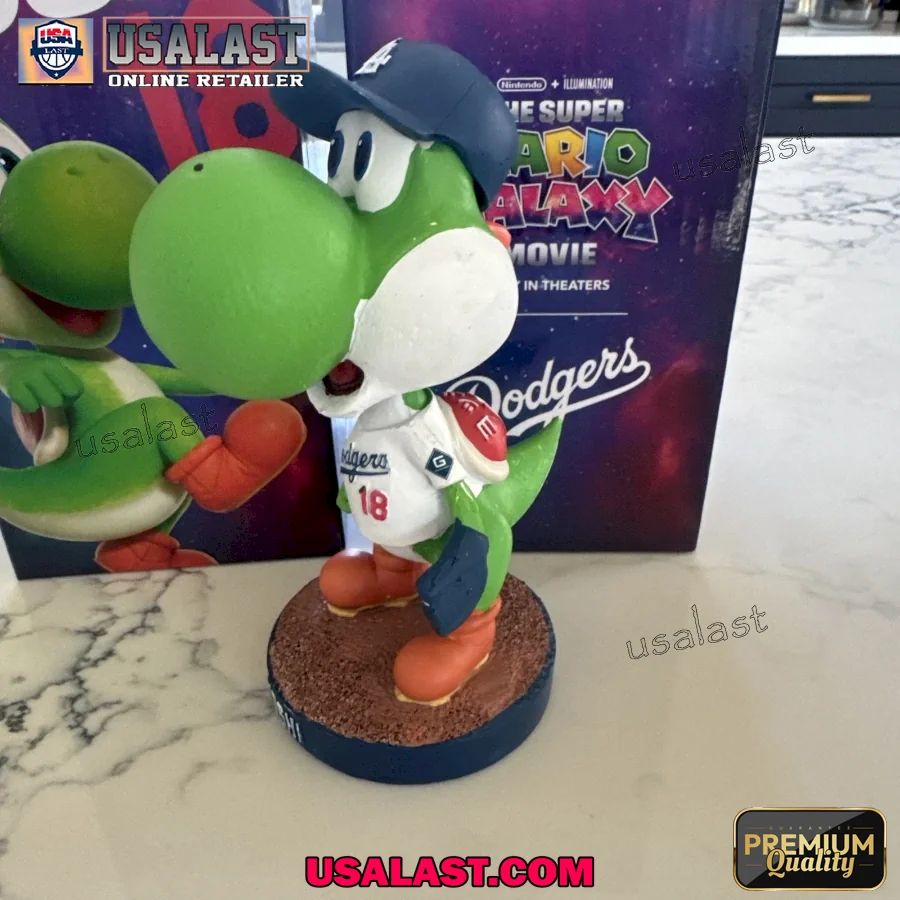 Yoshi #18 Jersey Los Angeles Dodgers Bobblehead