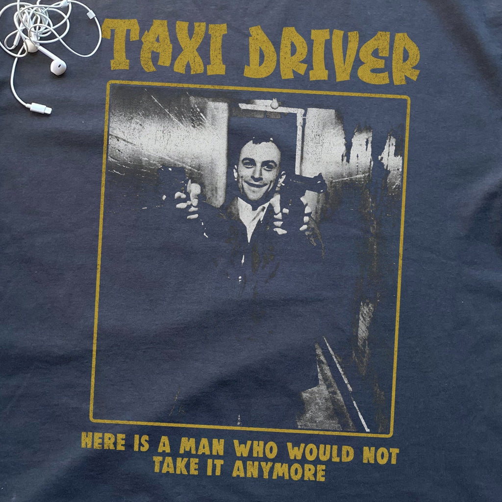 90S ROBERT DE NAIRO 'TAXI DRIVER' HEAVYWEIGHT BLACK T-SHIRT Hoodie, Sweatshirt | CiraTrend.com (Image 2)